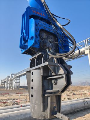 Photovoltaic Pile Driver For Cement Piles 48-52 Ton HITACHI Excavator