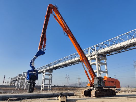 Photovoltaic Pile Driver For Cement Piles 50-65Ton HITACHI Excavator