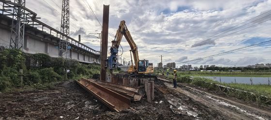 35ton SHANTUI Excavator With Side Grip Hydraulic Pile Driver for 6-12M Length