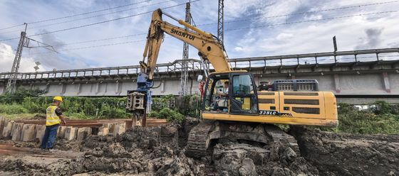 35ton SHANTUI Excavator With Side Grip Hydraulic Pile Driver for 6-12M Length