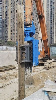 Unmatched Efficiency with Side Grip Pile Driver Perfect for Construction Projects