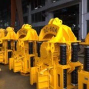 Single Fixture Vibro Pile Driver - 5m/Min Fast Piling Speed For 25T Excavator