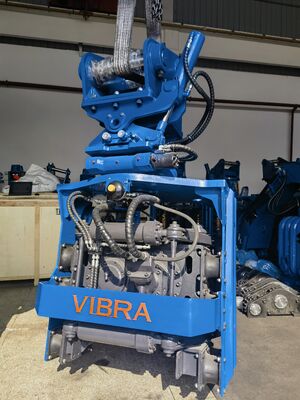 Versatile & Agile: SV-200 Side Grip Pile Driver – 459 KN Force, Dual-Clamp System, Fits 20–25t Excavators