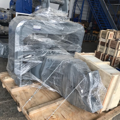 12M Vibro Pillar Driver - Fuerza centrífuga de 420KN y diseño de protección de pilas